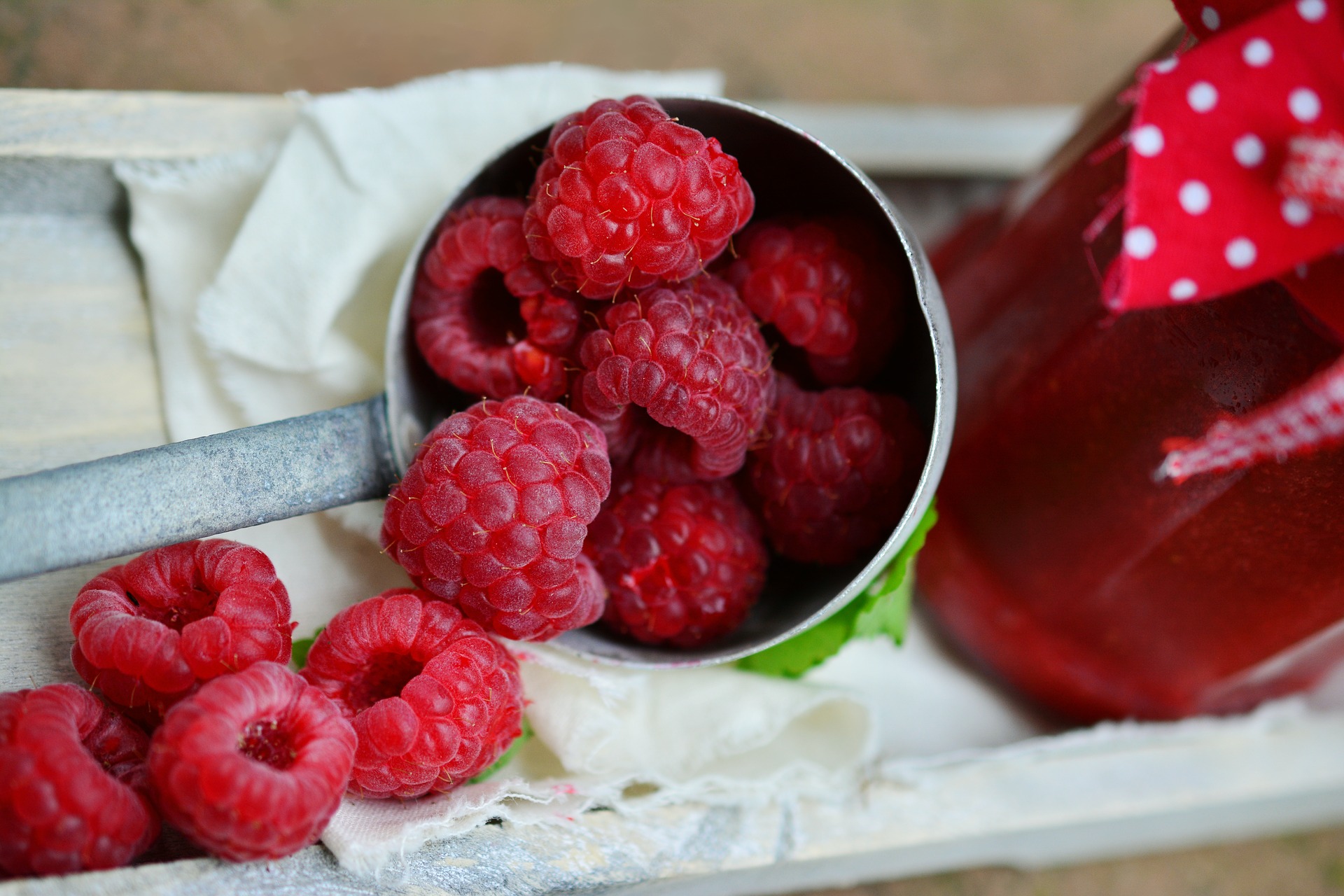 raspberries-2431029_1920