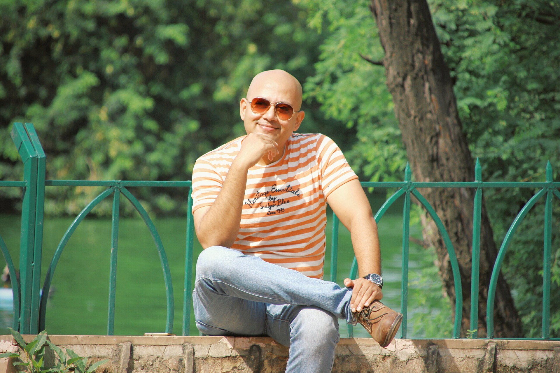 young-man-2718436_1920