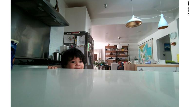 180330102709-google-clips-test-1-780x439