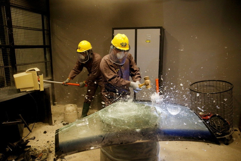 need-to-vent-some-anger-jordan-opens-axe-rage-rooms__531505_